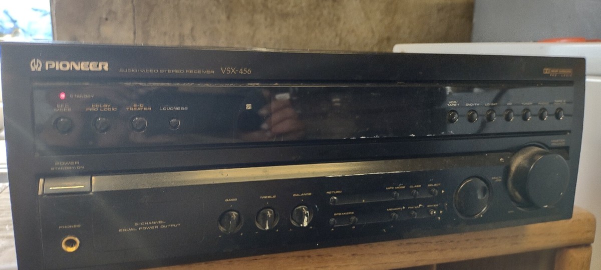 PIONEER VSX-456 Audio / Video Stereo Receiver Tuner PIONEER VSX-456 Audio / Video Stereo Receiver Tuner