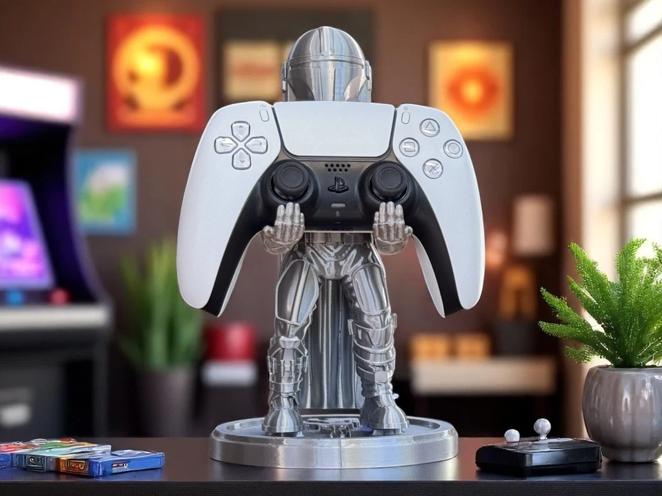Mandalorian Controller Stand Holder for PS5 Xbox | Star Wars Gamer Gift Desk - Image 2 of 4
