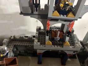 LEGO Castle: King's Castle Siege (7094) 98% Complete