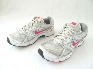 nike mid high sneakers