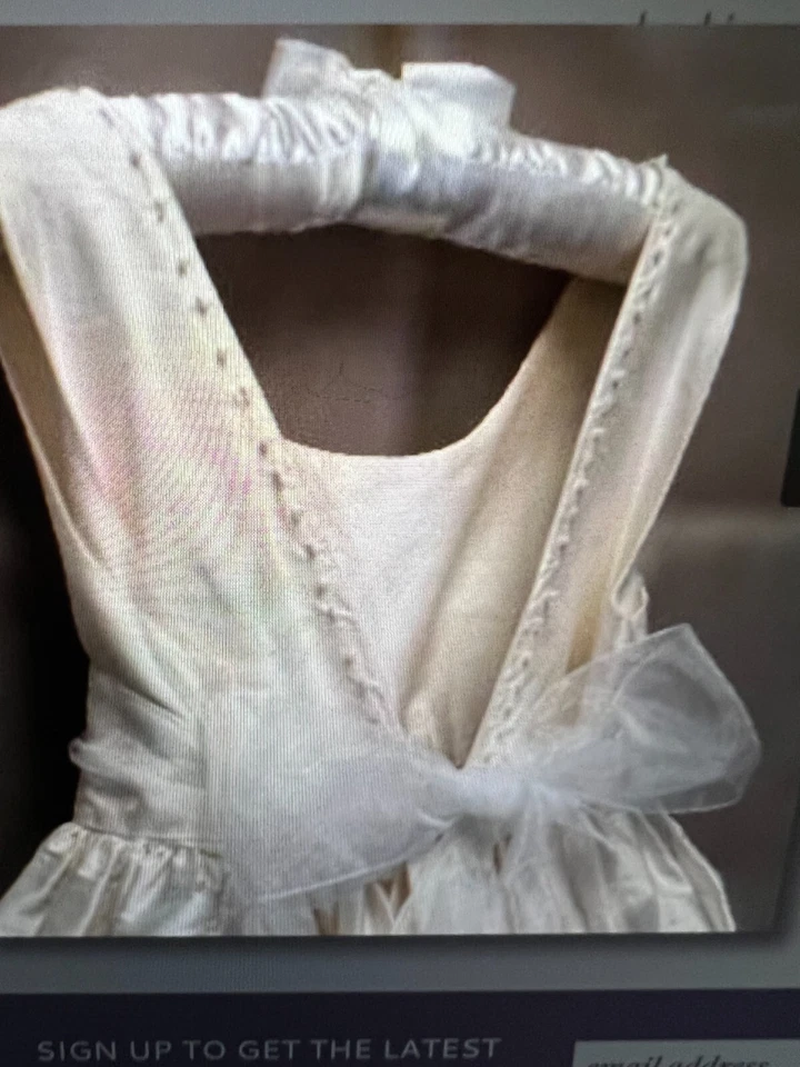 ISABEL GARRETON FLOWER GIRL/ FORMAL DRESS GORGEOUS SILK SIZE: GIRLS 10 - Image 3 of 4