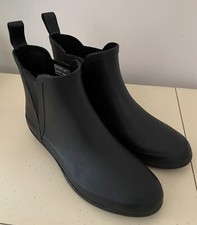 Capelli NY Jodhpur Rubber Rain Boots. Matte Black. Ladies 9