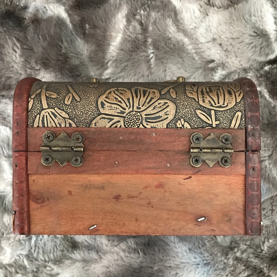 Wood &Metal Treasure Chest with Decorative Metal Closure 4"H x 53/4L x 4W New - Image 3 of 4