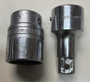 Snap-On L-32 Extension & LDH-402 1 1/4” socket. 3/4” Drive