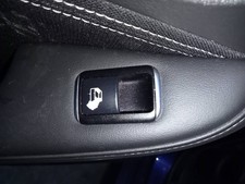 Lève vitre Infiniti Q30