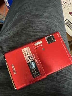 Nikon COOLPIX S80 14.1MP Digital Camera - Red