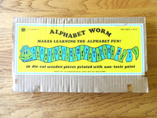 Alphabet Worm 26 Die-Cut Wooden Pieces Non-Toxic Paint. Ages 3-8. 1977 Learning