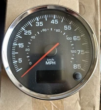 Paccar Q43-1182-001 Kenworth  Speedometer ~ Brand New
