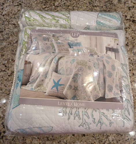 Levtex Home Luxury Quilt Set Biscayne Tropical Fish in Aqua Green Coral King - 第 3/10 張圖片