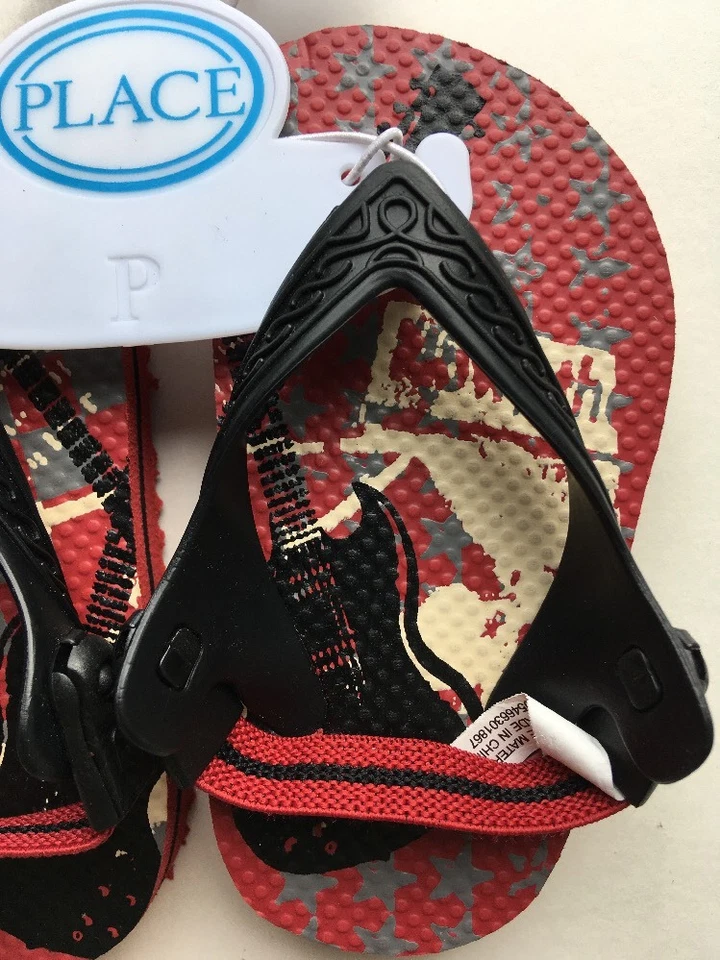 学步男孩儿童场所人字拖尺寸 4/5 红色和黑色弹性背部全新带标签 — 第 2/4 张图片