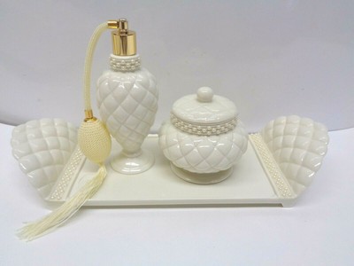 New Rare Vintage Avon Vanity Dresser Set Quilted W Pearls