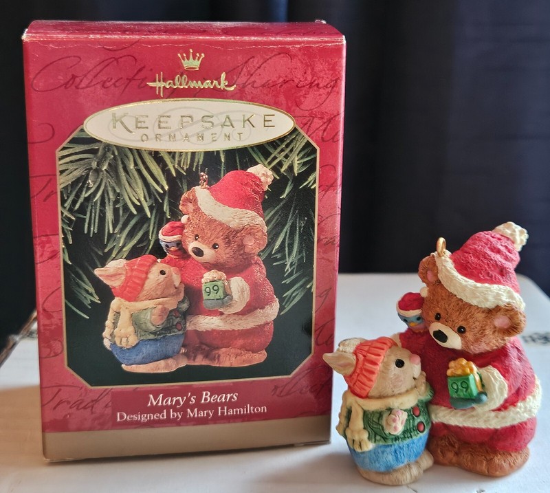 Hallmark Keepsake Ornament Marys Bears 1999