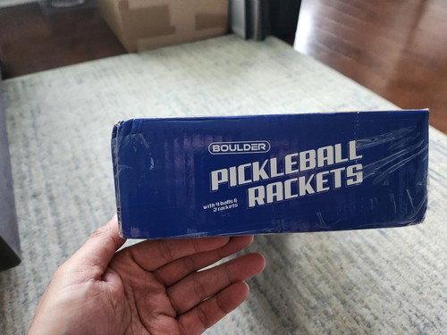 Boulder Pickleball set of 2 rackets and 4 balls NEW! - Picture 6 of 7