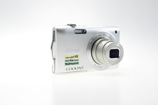 Nikon Coolpix S3300 16MP Digital Camera w/6X Zoom G693