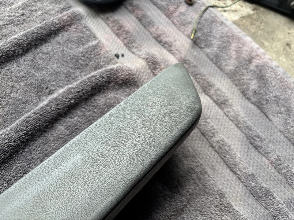 280Z Datsun 280ZX L28 RIGHT Passenger Door Panel Arm Rest OEM Nissan 79-83 - Изображение 3 из 4