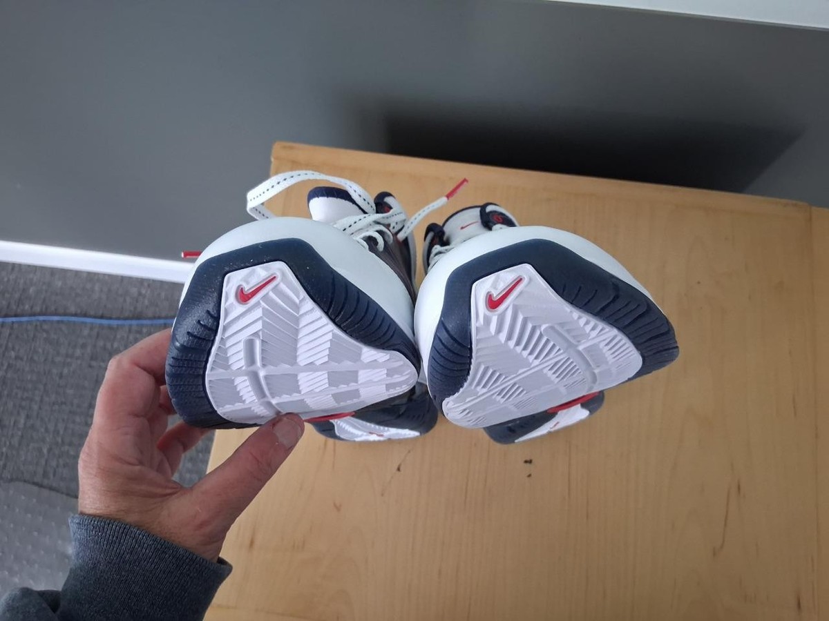 2010 Nike LeBron 7 P.S. LeBron VII P.S. 407639 100 Size 10 White Navy Red NIB Nike LeBron 7 PS P.S. White/Navy - 407639-100 Raffles  main image 3