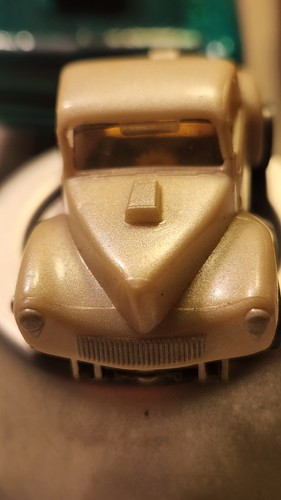 1960s HO Scale Willys looks new Slot Car Pearl White Coupe 