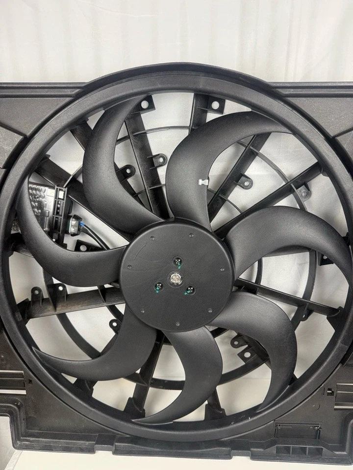 Radiator Cooling Fan Assembly For 2017-2019 Jaguar XE XF 2.0L 3.OL - Image 2 of 4