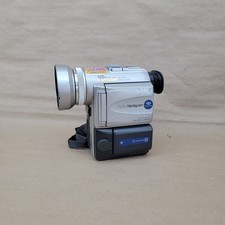 Sony Handycam DCR-PC100 Silver 2.5" LCD 120x Digital Zoom Mini DV Camcorder