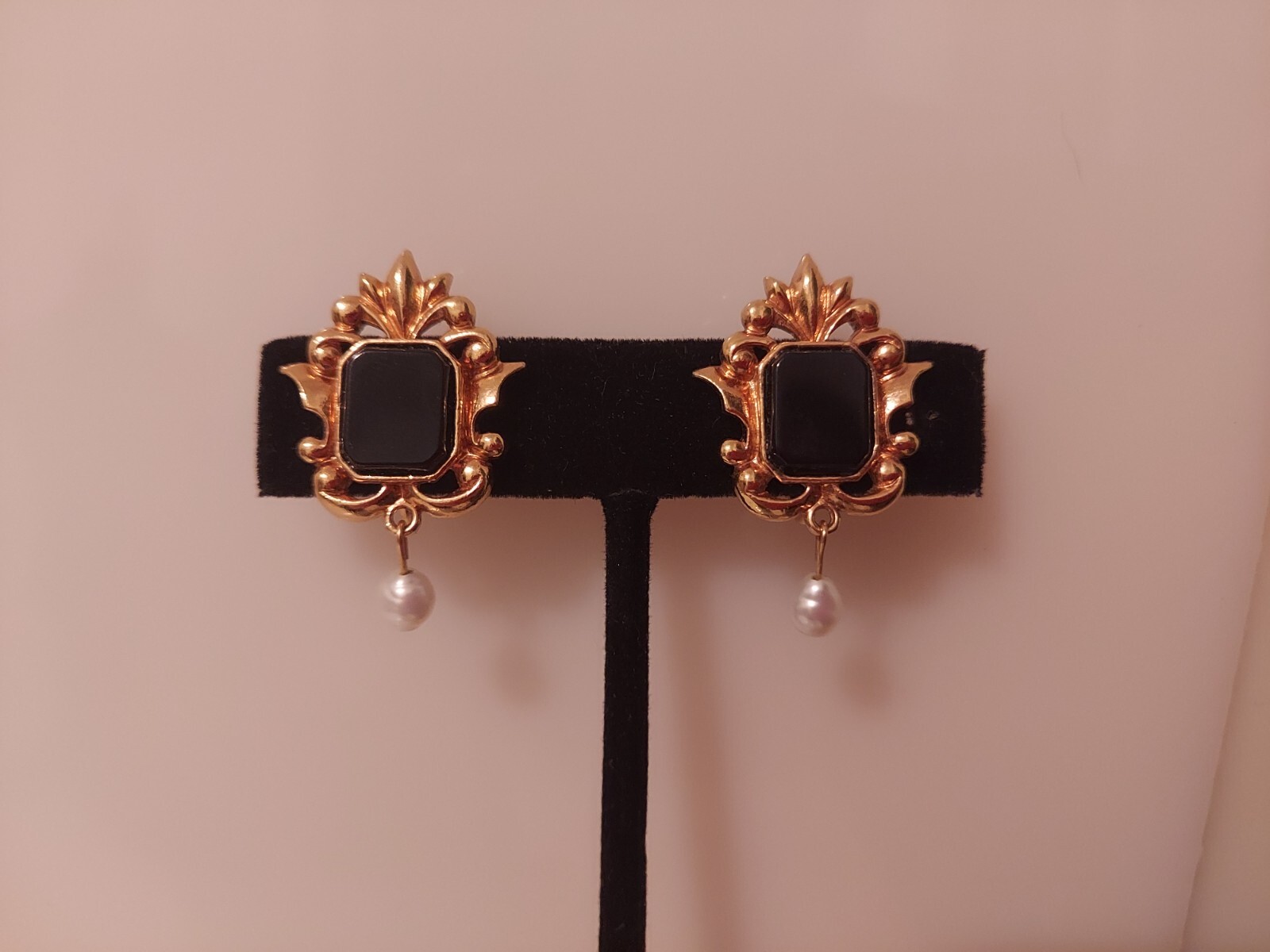 Avon black enamel drop dangle rectangular clip ea… - image 1