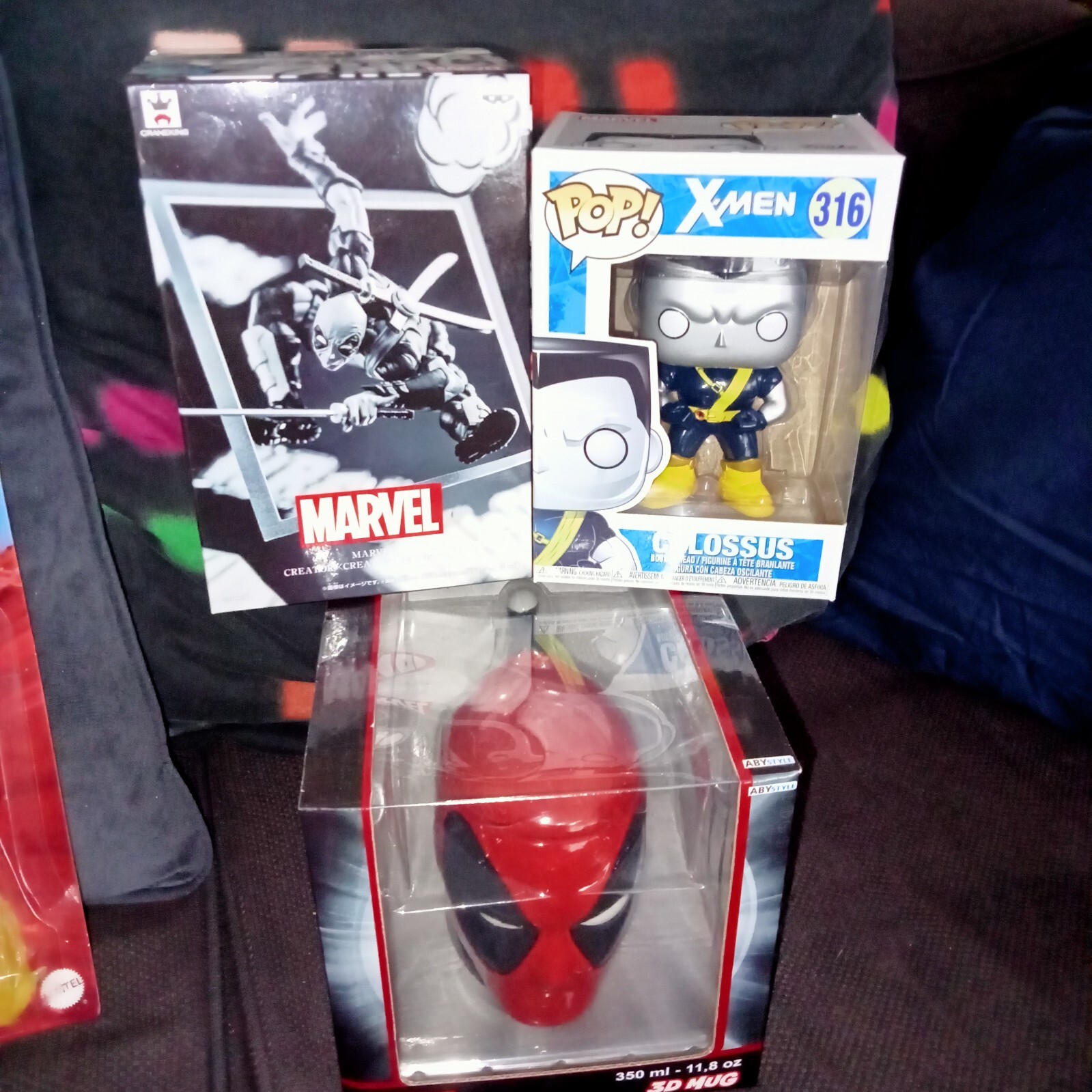 Mug 3D Deadpool en céramique et figurines Pop Wolverine avec Goldorak en PVC