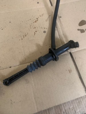 Dacia Duster 2017 Mk1 Clutch Master Cylinder 306104585R for sale 