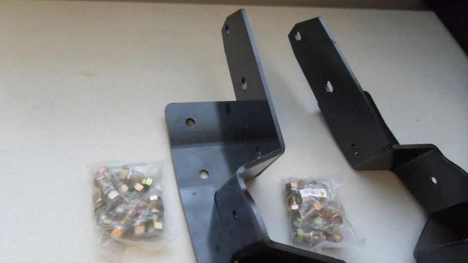 Kit de muesca C para camioneta Chevy GMC C10 Summit Racing 63-72 Hot Rod SUM-770840 02CC1 Foto 4 de 4