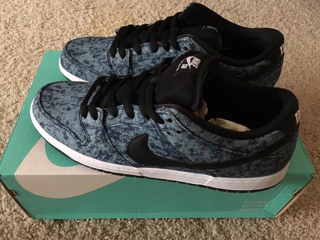 tribe called quest nike dunks