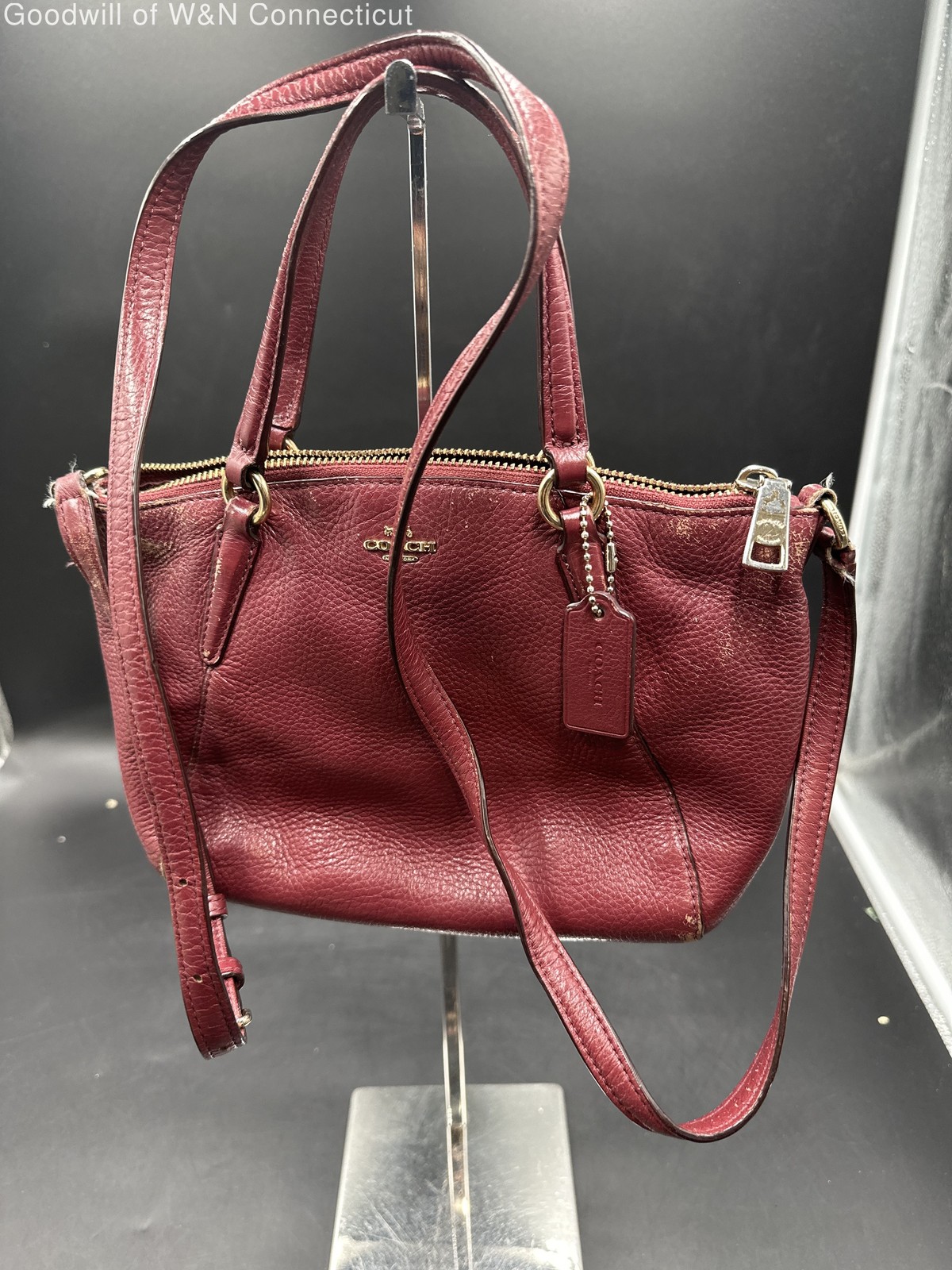 Authenticated Coach Women's Red Basic - image 1