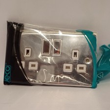 Click Deco VPCH536WH Switched Socket Polished Chrome White Insert