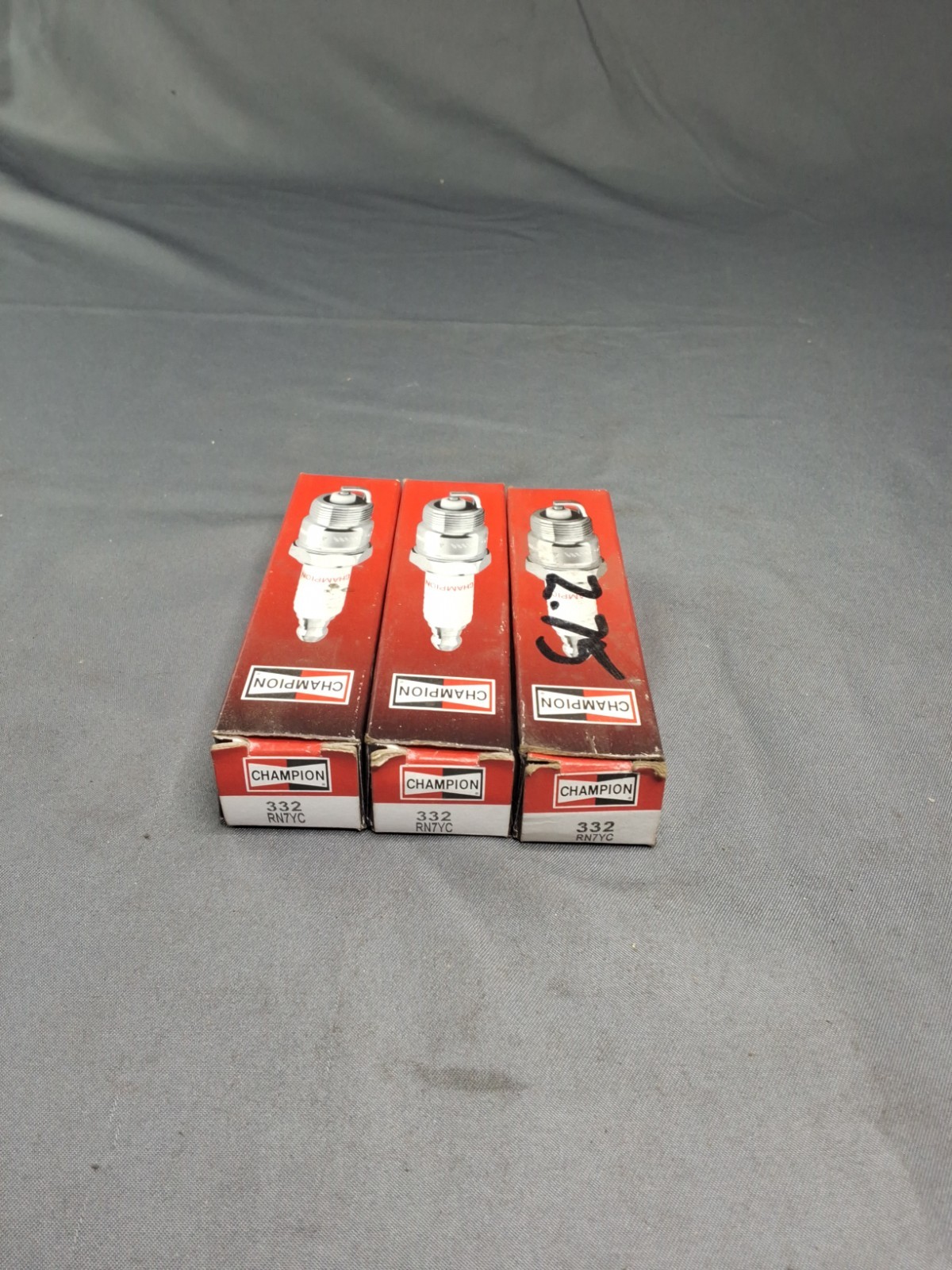 SET OF 3 CHAMPION SPARK PLUGS RN7YC #332