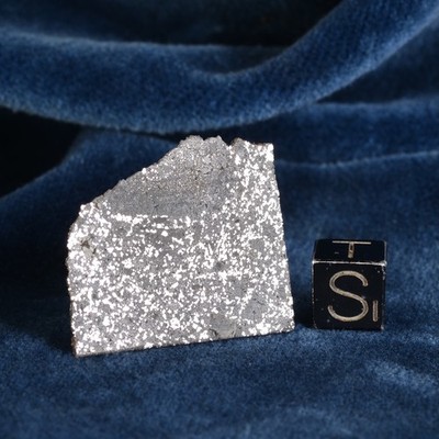 Meteorite Slice NWA 1827 of 2.94 g - Siderolite, Mesosiderite-C