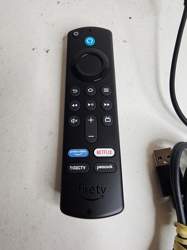 Amazon Fire TV Stick 4K Max (2. Gen) K3R6AT mit Alexa-Sprachfernbedienung verbessert - Bild 2 von 9