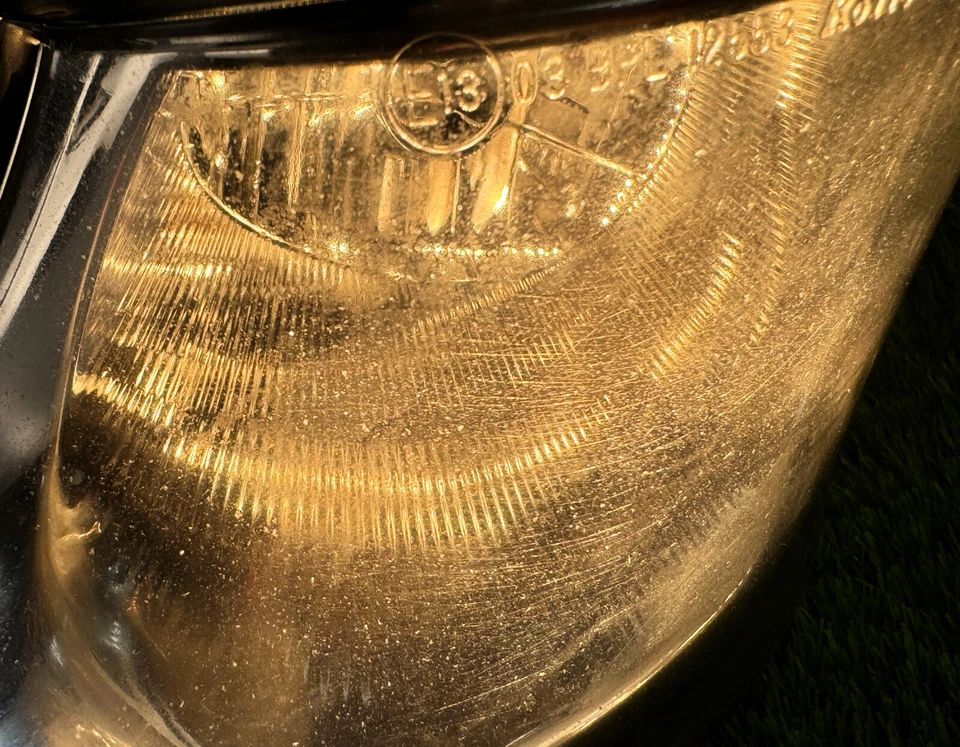 Par de luces antiniebla izquierda y derecha Lexus LS600H LS600HL 2010-2012 usadas de fábrica OEM Foto 4 de 4