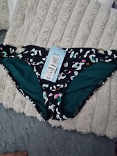 WOMENS BIKINI    SIZE  16 m&s   BOTTOMS NEW