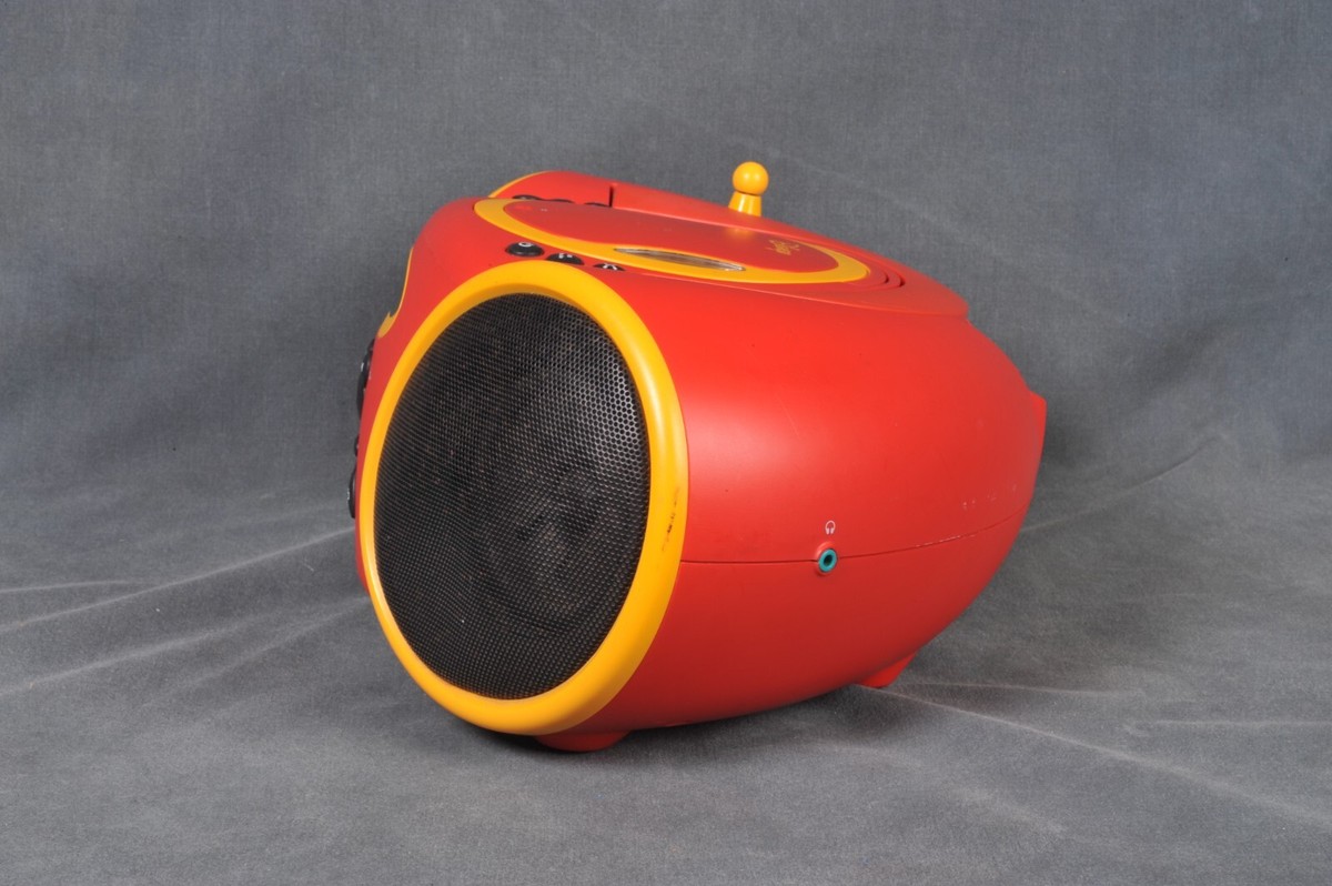 VTG Disney Mickey Mouse DB3000-C Portable CD AM/FM Stereo Radio