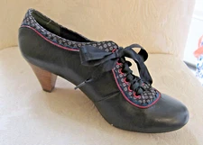 Poetic Licence WHIPLASH BLACK  US Womens Size 9.5 Tie Up Oxford Heels