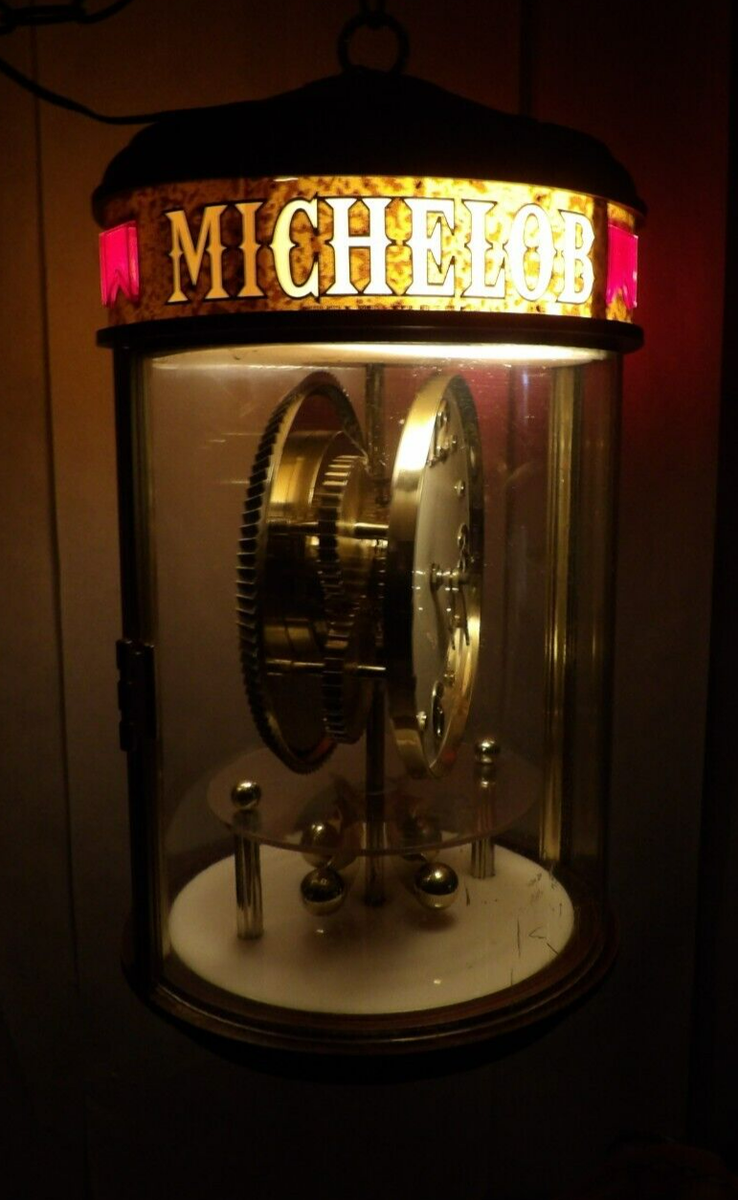 Vintage Michelob Beer Lighted (パブミラー) Vintage 1970s Michelob Beer Revolving Motion Lighted Clock Sign