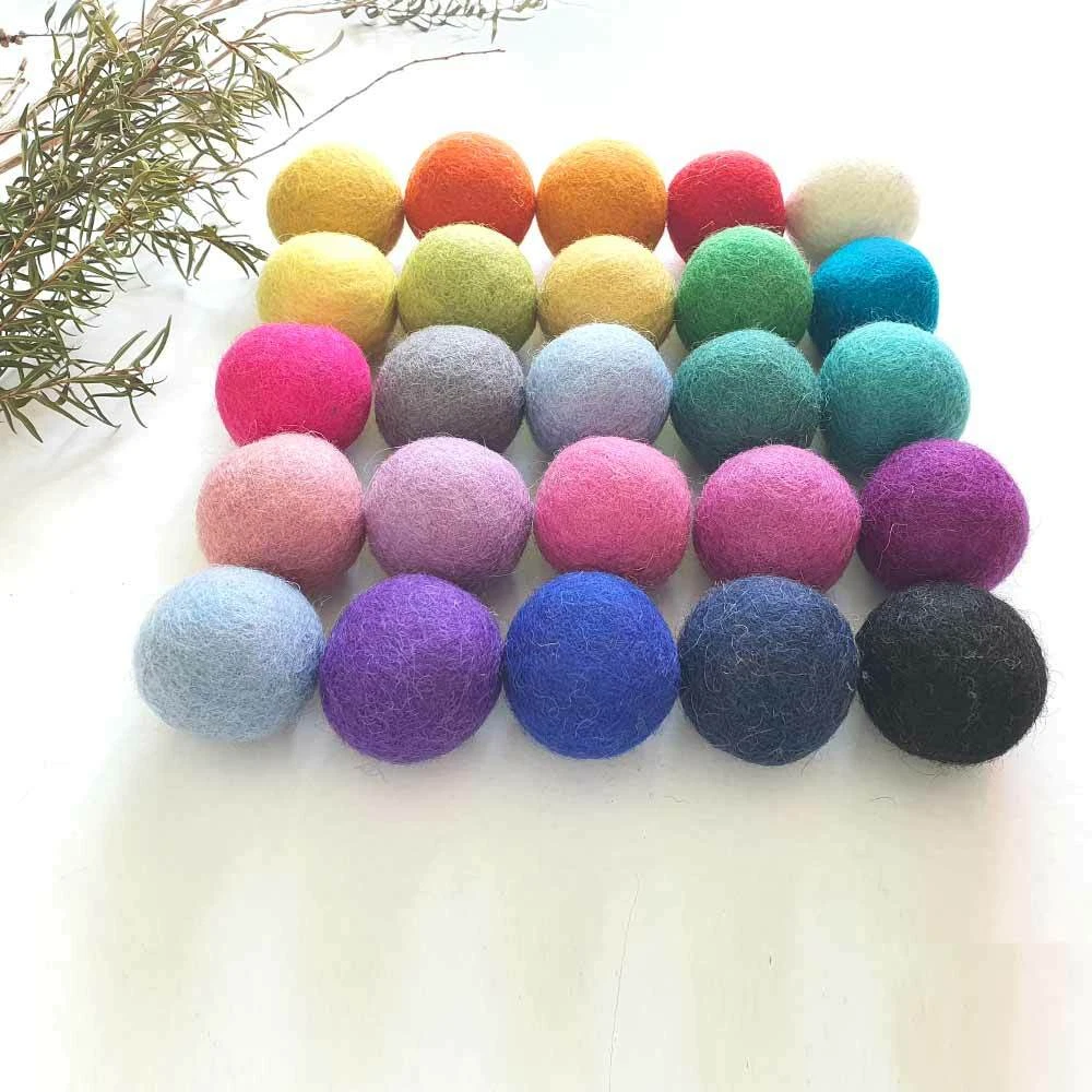 4cm Wholesale Felt Balls [100 Colors] - Felt & Yarn