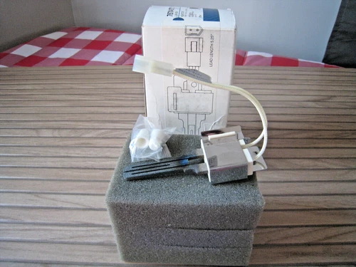 NEW White Rodgers Emerson Ignitor P/N: 767A-373
