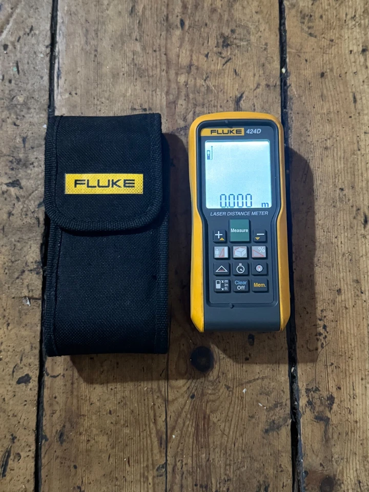 Medidor de distancia láser Fluke 424D 100 m 330 ft tiene brújula incorporada Foto 2 de 4