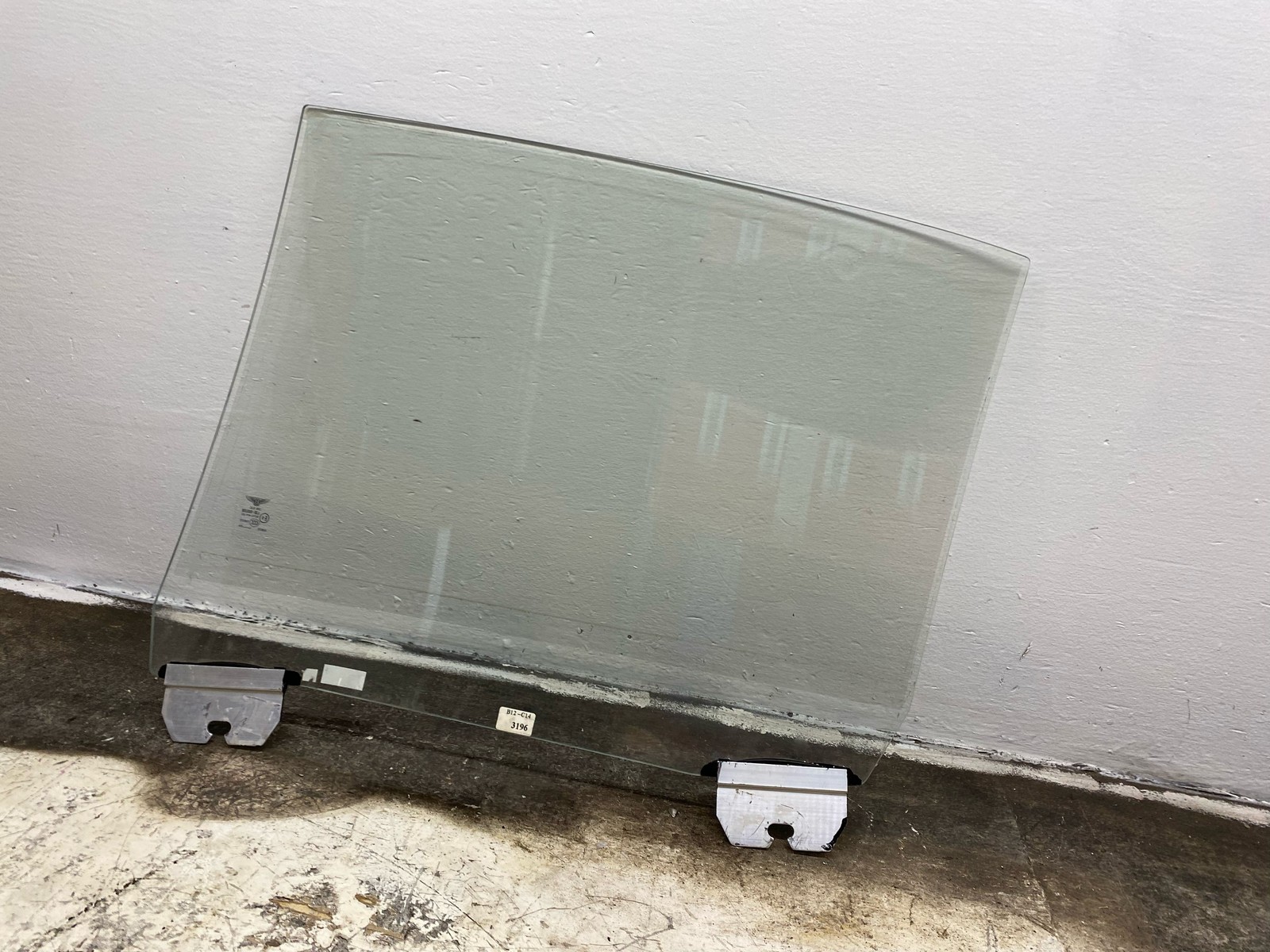 2010-2020 BENTLEY MULSANNE OEM REAR RIGHT DOOR WINDOW GLASS PANEL