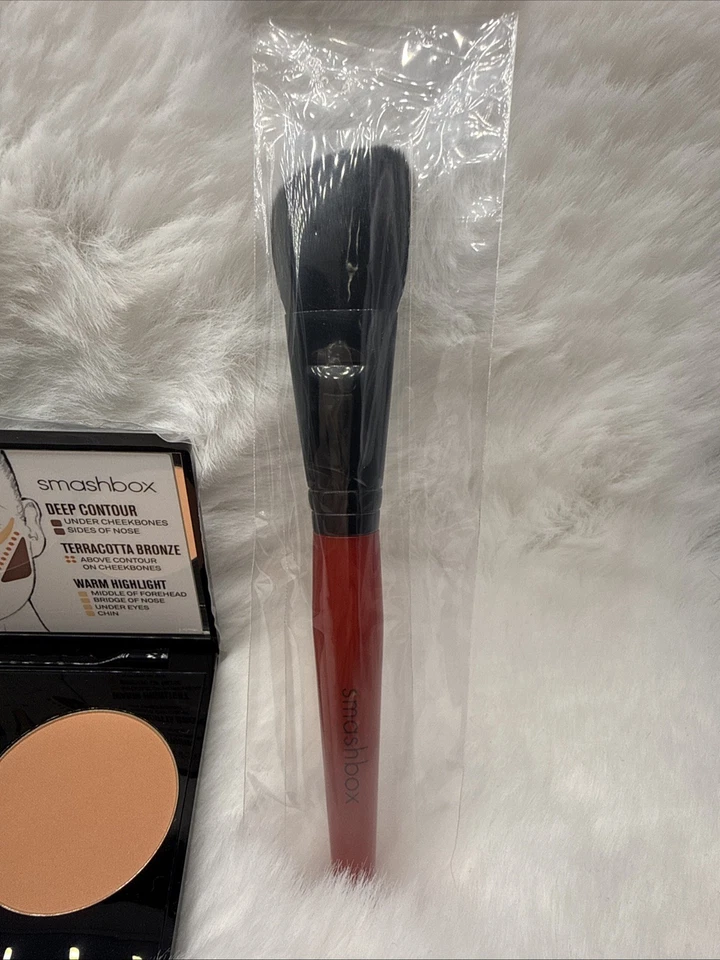 Smashbox Step By Step Contour Kit - Contour / Bronze / Highlight & Brush - DEEP - Image 3 of 4