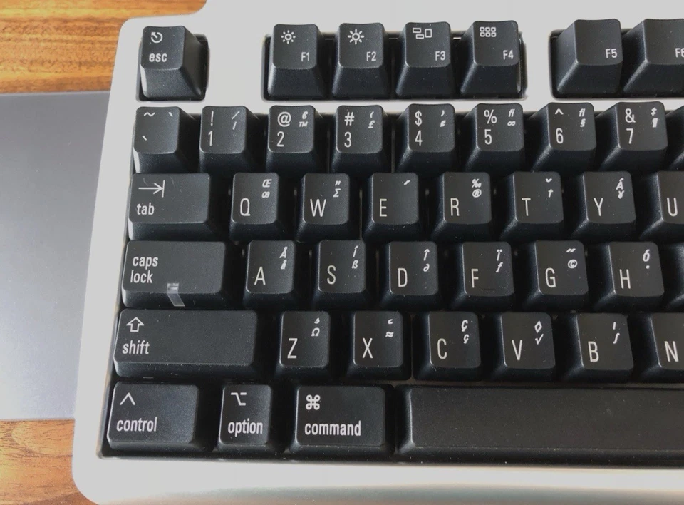 Matias Laptop Pro Keyboard Quiet Bluetooth Mechanical White Alps Switches - Image 2 of 3