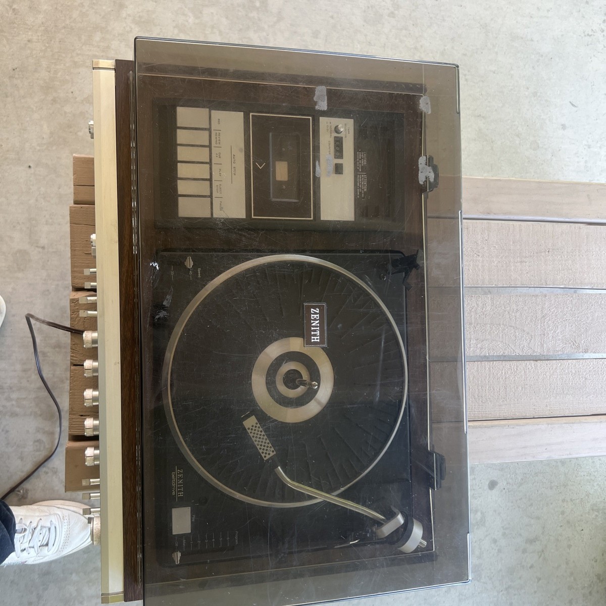 【中古】 SOBREVIVIENTE LERNERMOGUILEVSKYDUO Vintage Zenith Integrated Stereo System Model IS 4081 IS4081