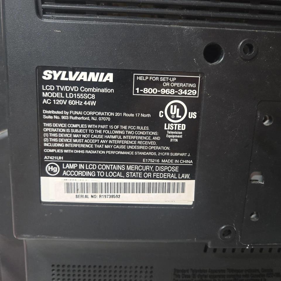 Sylvania LCD TV/DVD Combo 15" Flatscreen Retro Gaming LD155SC8 No Remote Read - Image 4 of 4