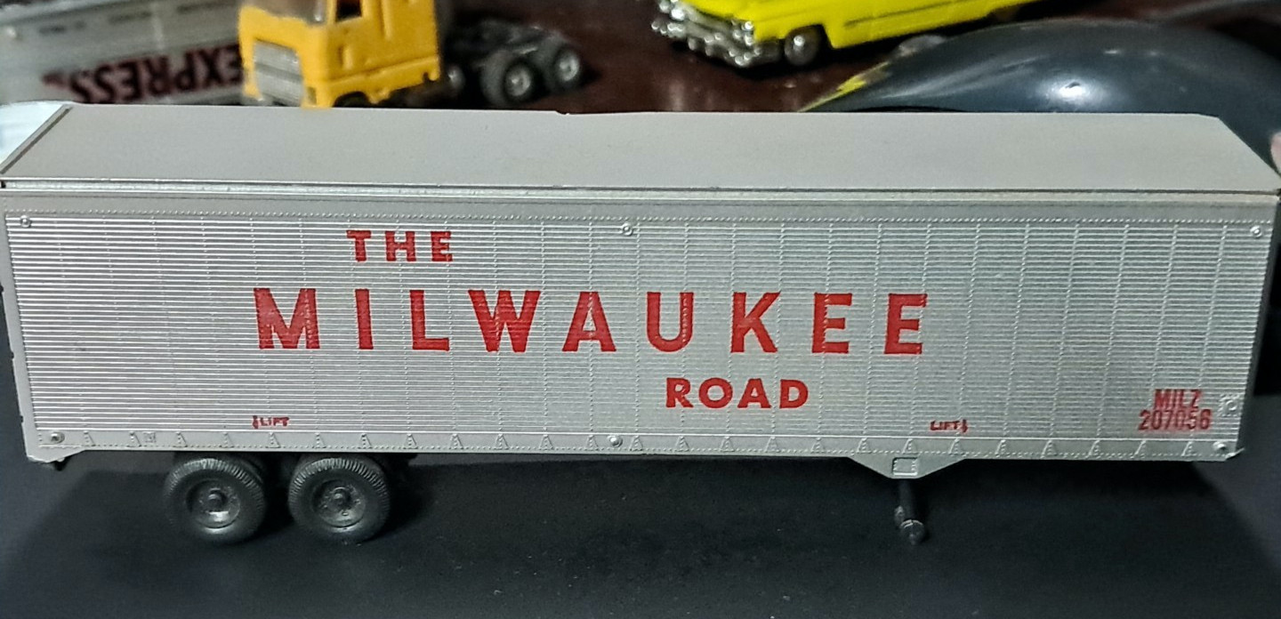 Rtr The Milwaukee Road Semi Trailer Ho=1/87-Built-Layout-Pig Yard Walthers-40'-image