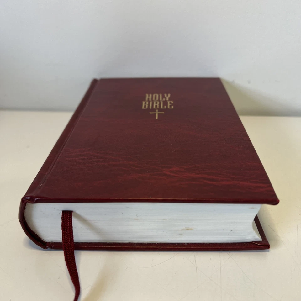 Holy Bible Good News Revised The Bible Society HC Red Book 1994 - image 4 of 4