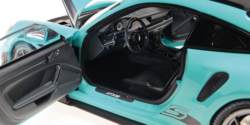MINICHAMPS 1/18 - PORSCHE 911 GT3 RS WEISSACH PACKAGE - 2024