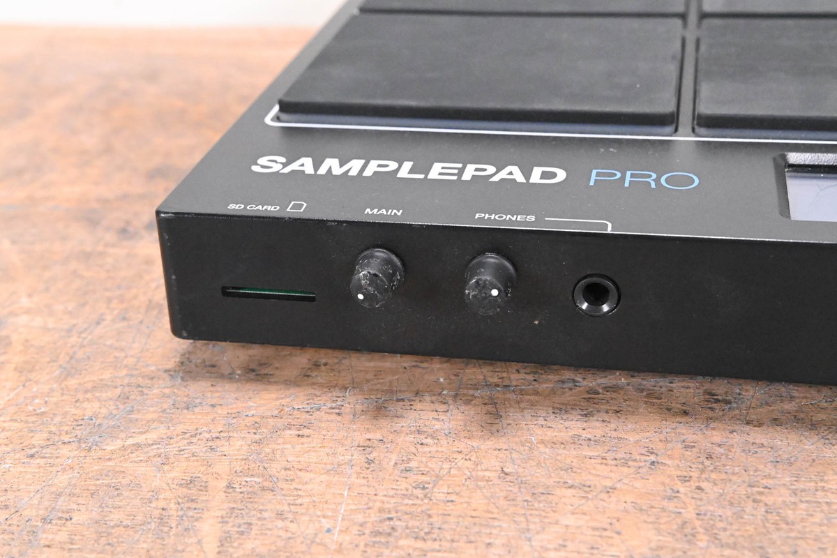 Alesis SAMPLEPAD PRO Percussion and Sample Instrument (NO
